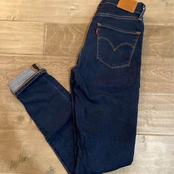 Levi’s Jeans - Picture 1 of 4